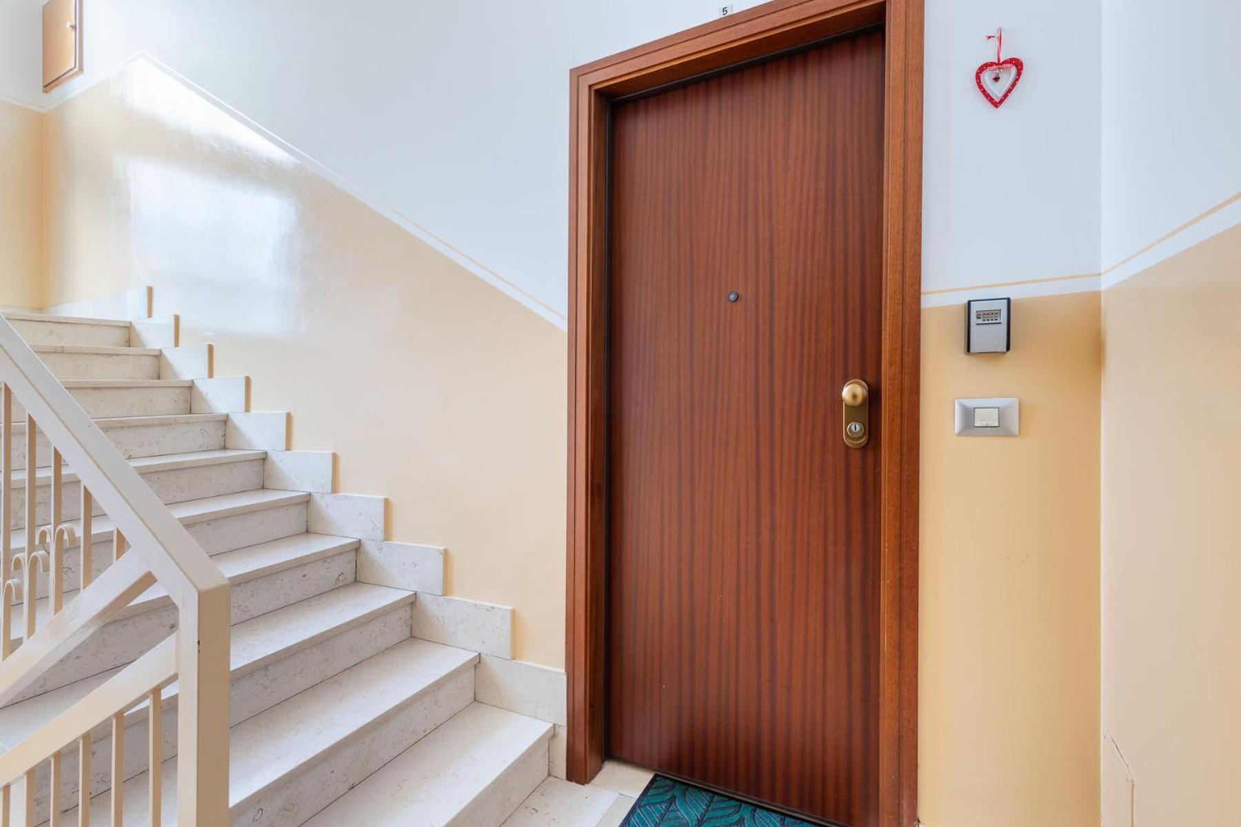 Appartamento Centrale Con Parcheggio E Wi-Fi Gratuito Ac Άλμπα Εξωτερικό φωτογραφία